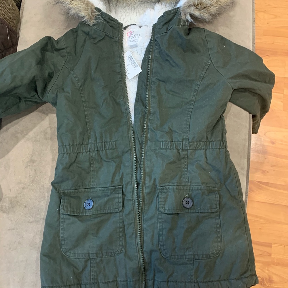 NWT-Children’s Place girls Small(5/6) parka jacket